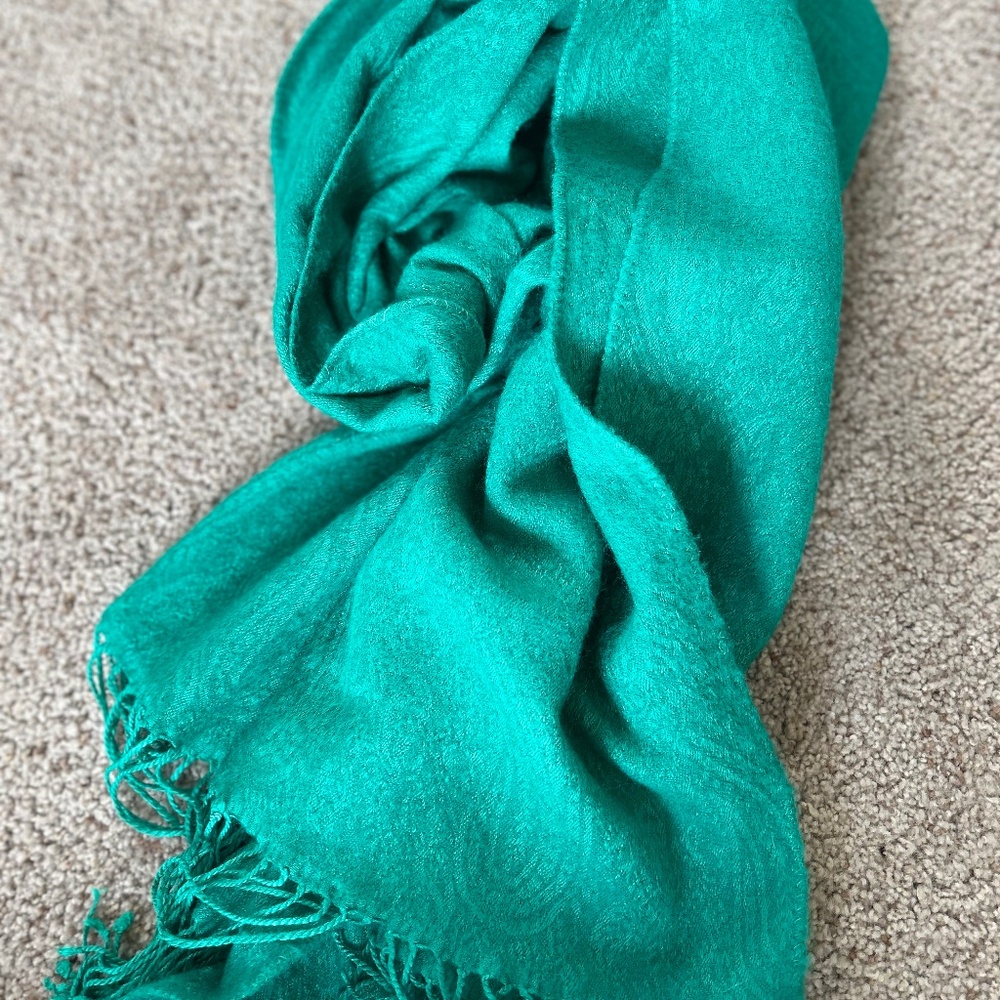 100 percent wool green scarf/wrap